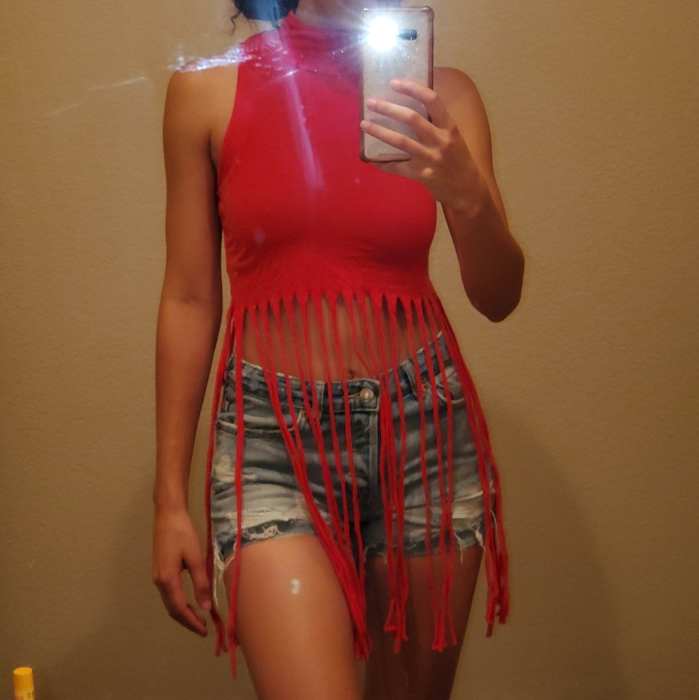 Tassel Top - Picture 2 of 2